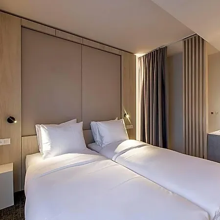Begijnhof 4*