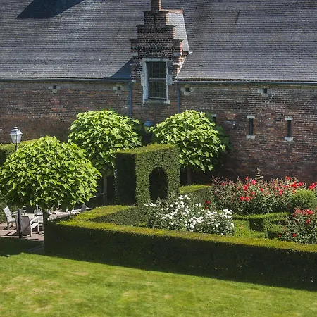 Begijnhof 4*